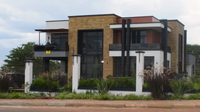 zaria_village_002_image